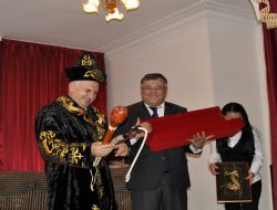 A.Ü., Karaganda kardeşliği